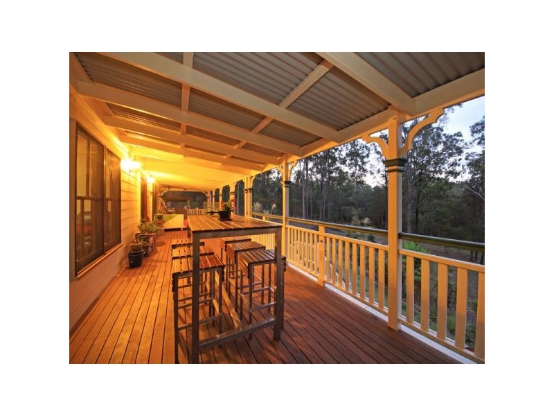 860 Clear Mountain Road, Cashmere QLD 4500