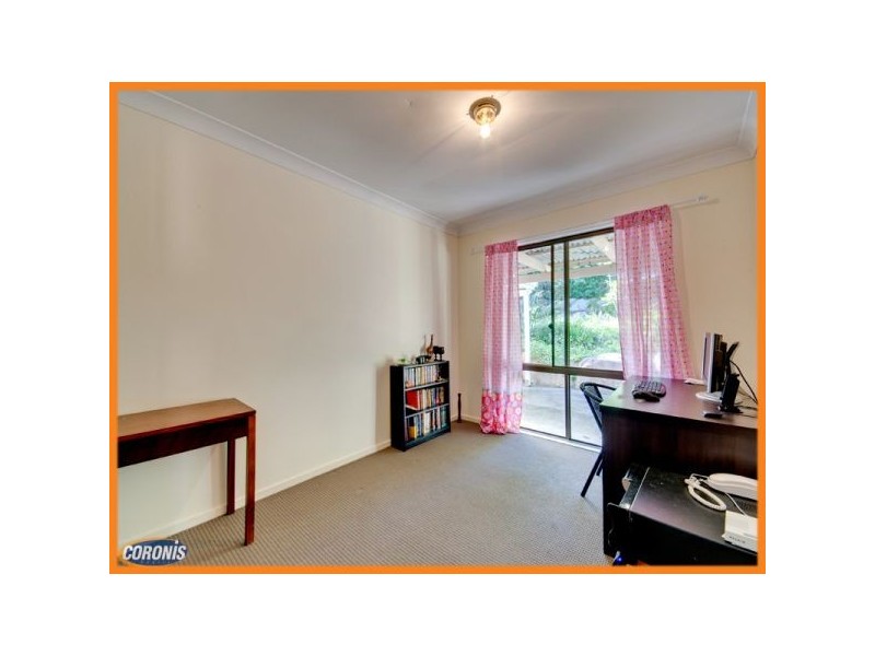 32 Tetragona Drive, Arana Hills QLD 4054