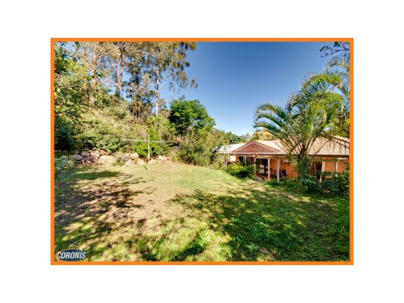 32 Tetragona Drive, Arana Hills QLD 4054