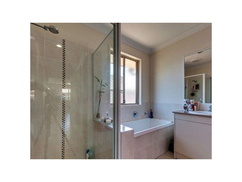 4 Sarah Close, Redbank Plains QLD 4301