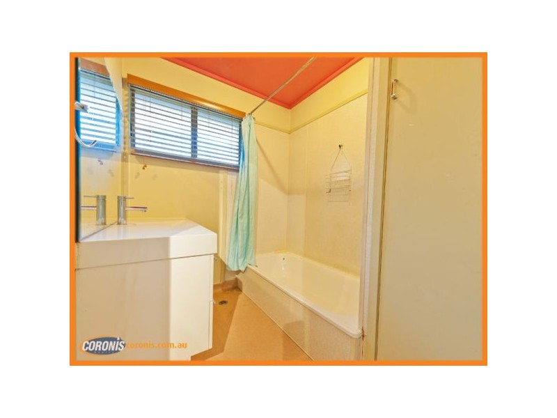 39 Kynance Street, Leichhardt QLD 4305