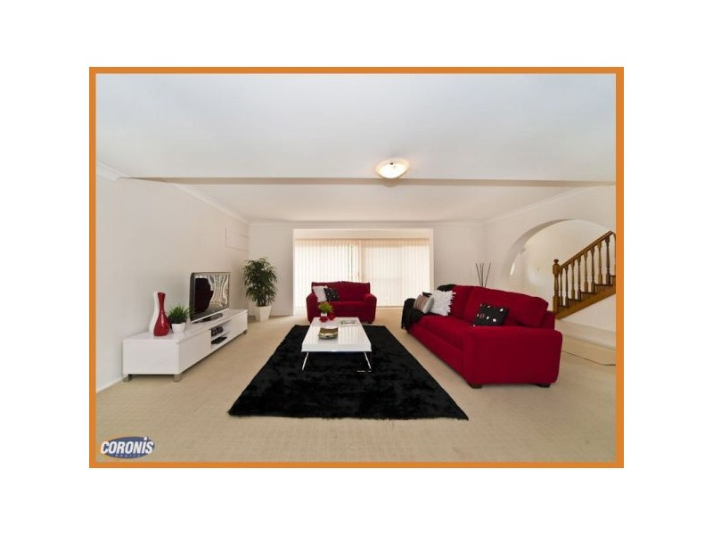 8 Lawrence Road, Chermside West QLD 4032
