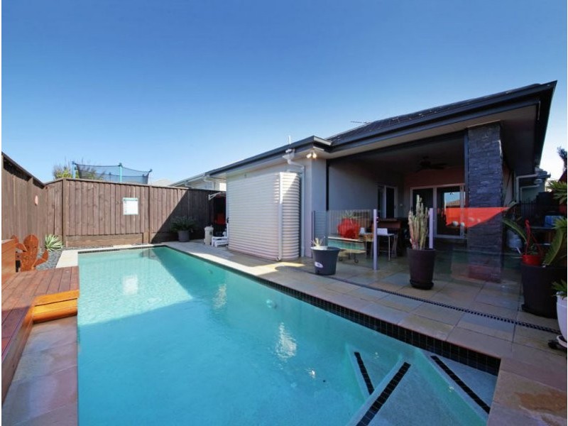 6 Forrestal Circuit, North Lakes QLD 4509