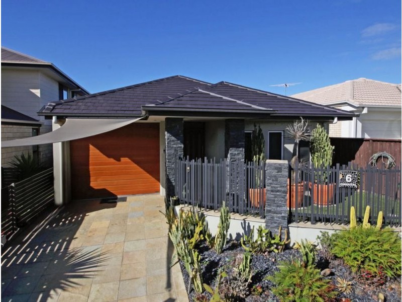 6 Forrestal Circuit, North Lakes QLD 4509
