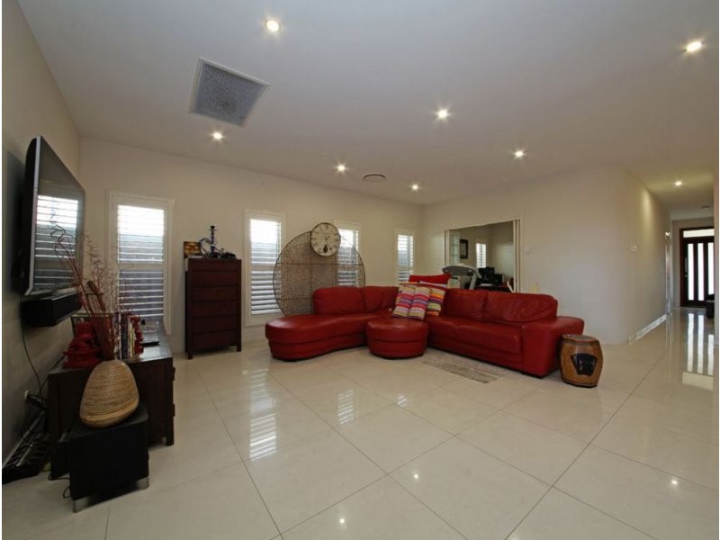 6 Forrestal Circuit, North Lakes QLD 4509
