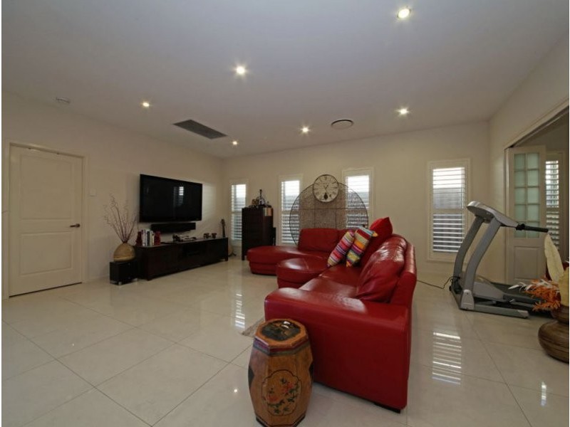 6 Forrestal Circuit, North Lakes QLD 4509