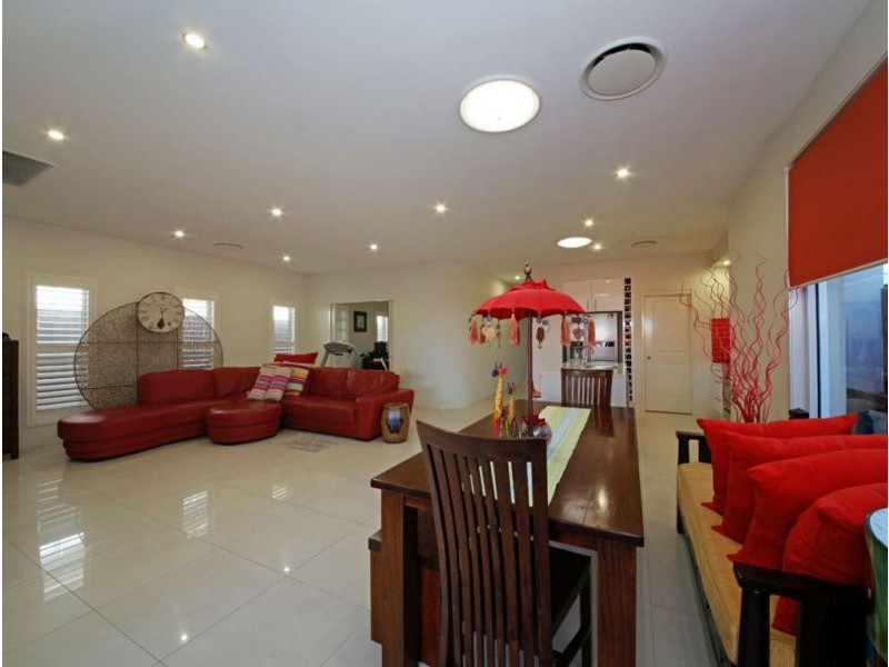 6 Forrestal Circuit, North Lakes QLD 4509