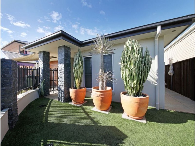 6 Forrestal Circuit, North Lakes QLD 4509