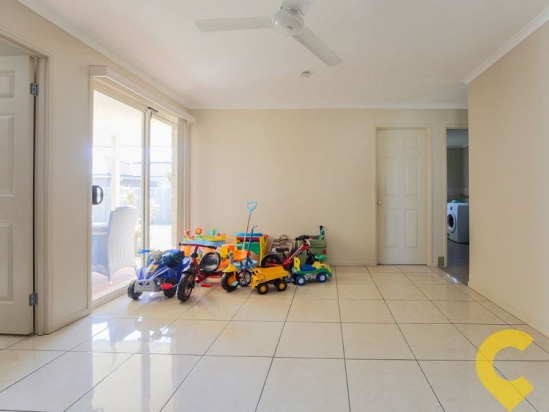 4 Barcombe Drive, Marsden QLD 4132