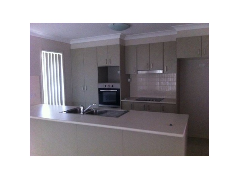 27 Seville Street, Bellmere QLD 4510