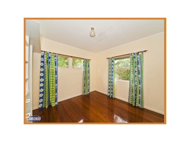 12 Rutherford Street, Stafford Heights QLD 4053