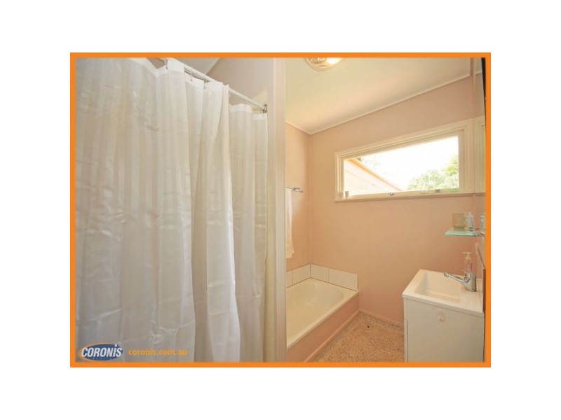 17 Trafford Street, Chermside West QLD 4032