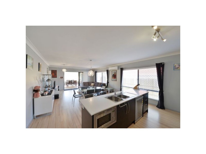 22 Daisy Street, Springfield Lakes QLD 4300