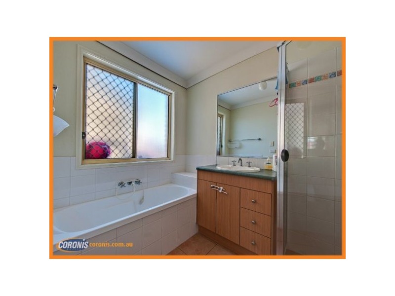9 Rae Close, Camira QLD 4300