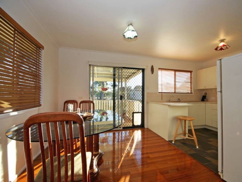 8 Golden Avenue, Kallangur QLD 4503