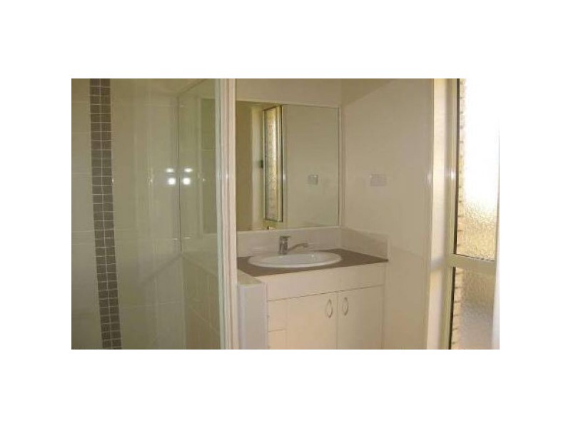 8 Dear Place, Bellmere QLD 4510