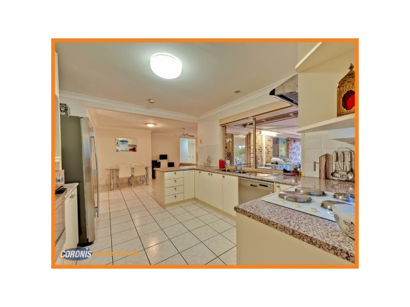 4 Avandel Court, Eatons Hill QLD 4037