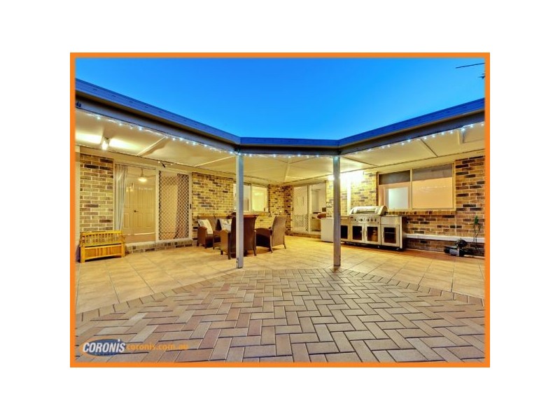 4 Avandel Court, Eatons Hill QLD 4037