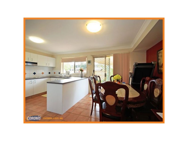 2/319 St Vincents Road, Banyo QLD 4014