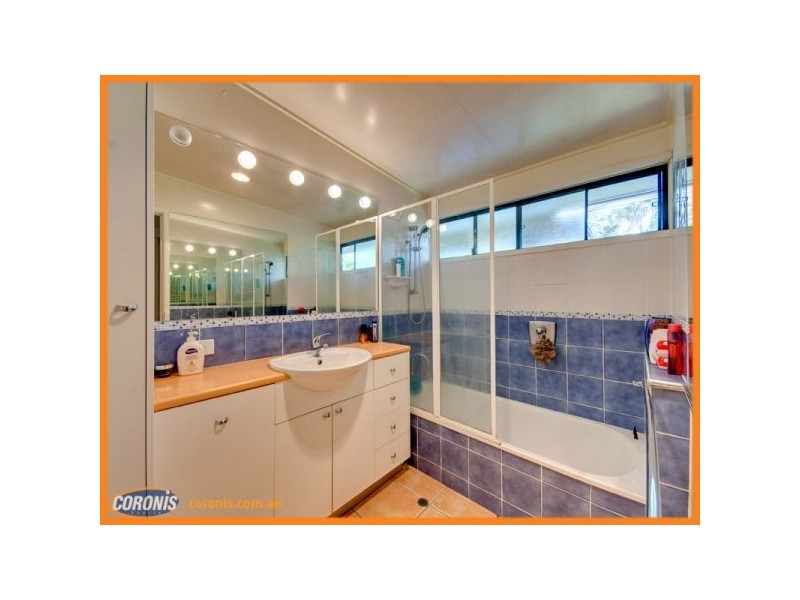 34 Eveleigh Street, Arana Hills QLD 4054