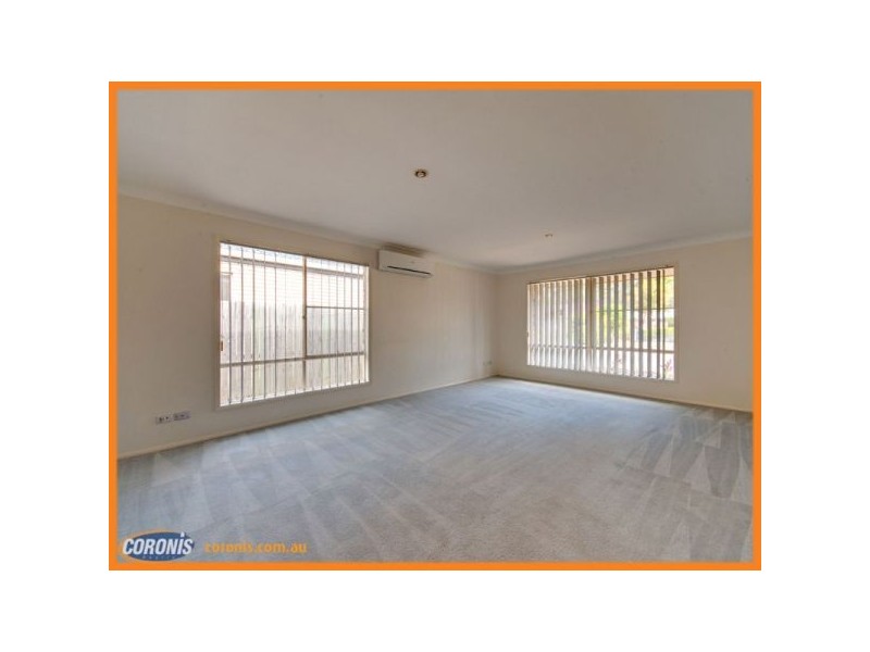 8 Coolabah Crescent, Bridgeman Downs QLD 4035