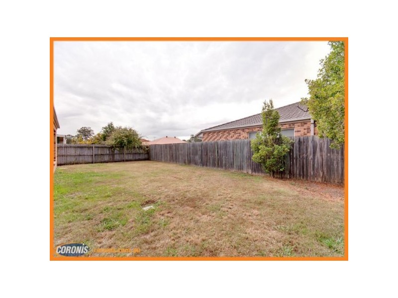 8 Coolabah Crescent, Bridgeman Downs QLD 4035