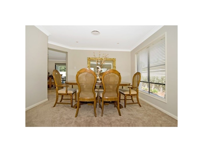 25 Riverlinks Boulevard East, Helensvale QLD 4212