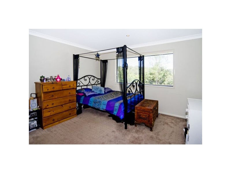 25 Riverlinks Boulevard East, Helensvale QLD 4212