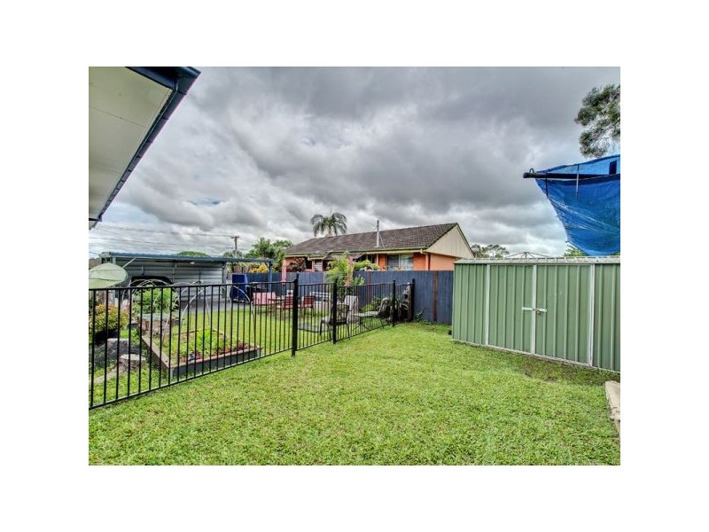 8 Avoca Street, Woodridge QLD 4114