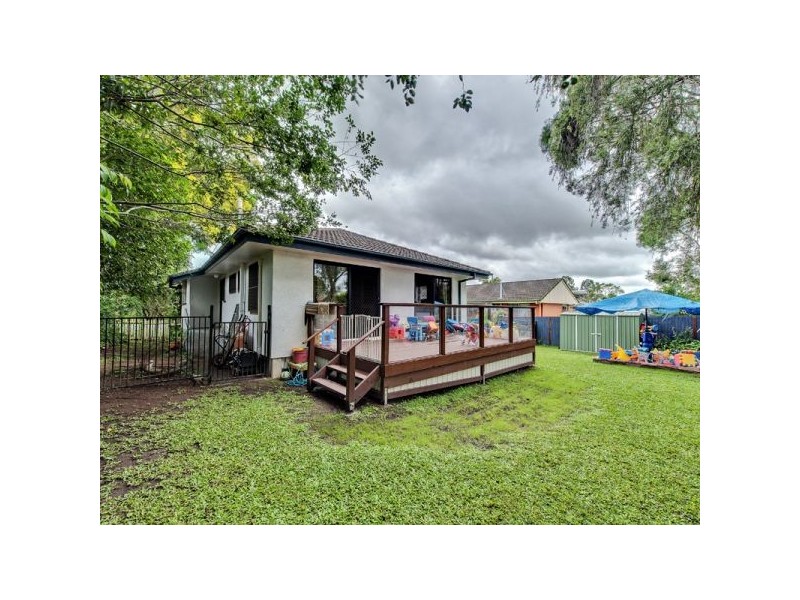 8 Avoca Street, Woodridge QLD 4114