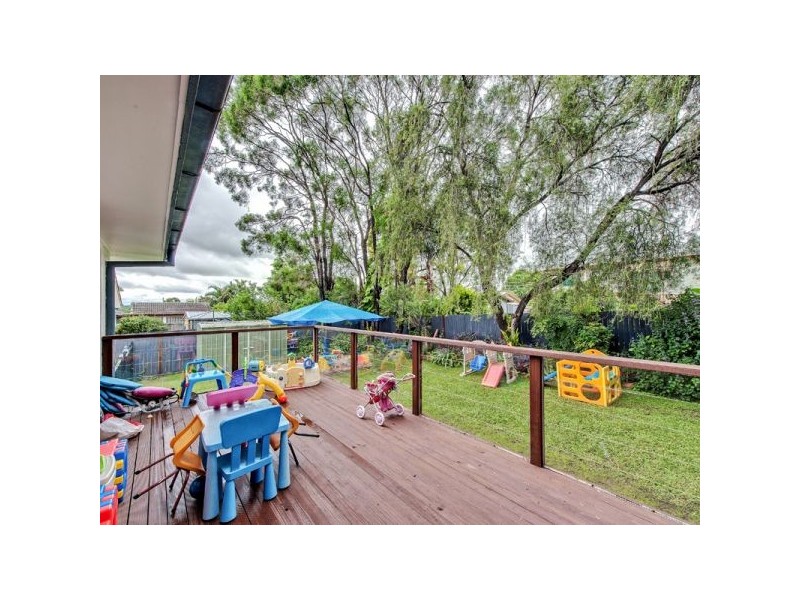 8 Avoca Street, Woodridge QLD 4114