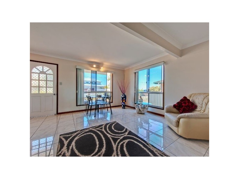 35 Esplanade, Jacobs Well QLD 4208