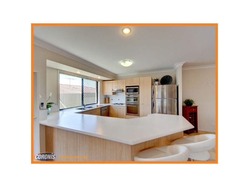 8 Sapphire Close, Griffin QLD 4503