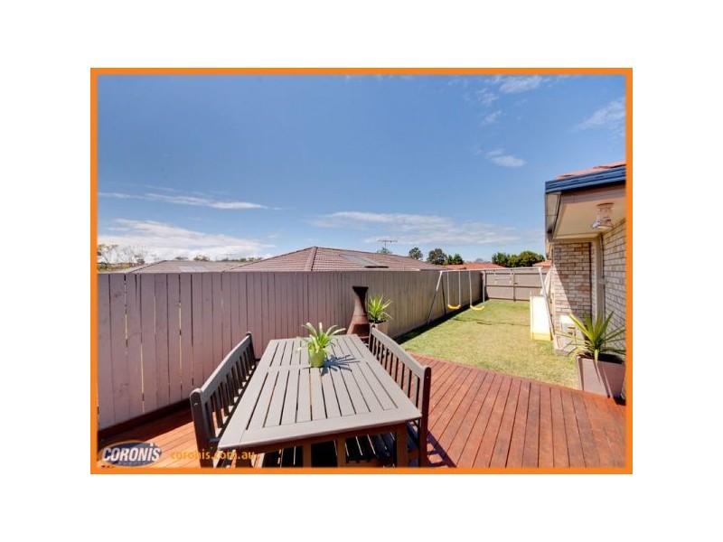 8 Sapphire Close, Griffin QLD 4503