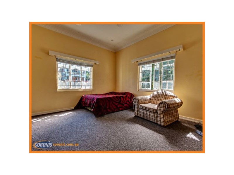 16 Tathra Street, Stafford QLD 4053