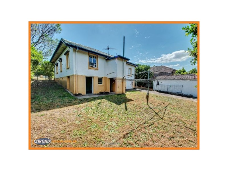 16 Tathra Street, Stafford QLD 4053