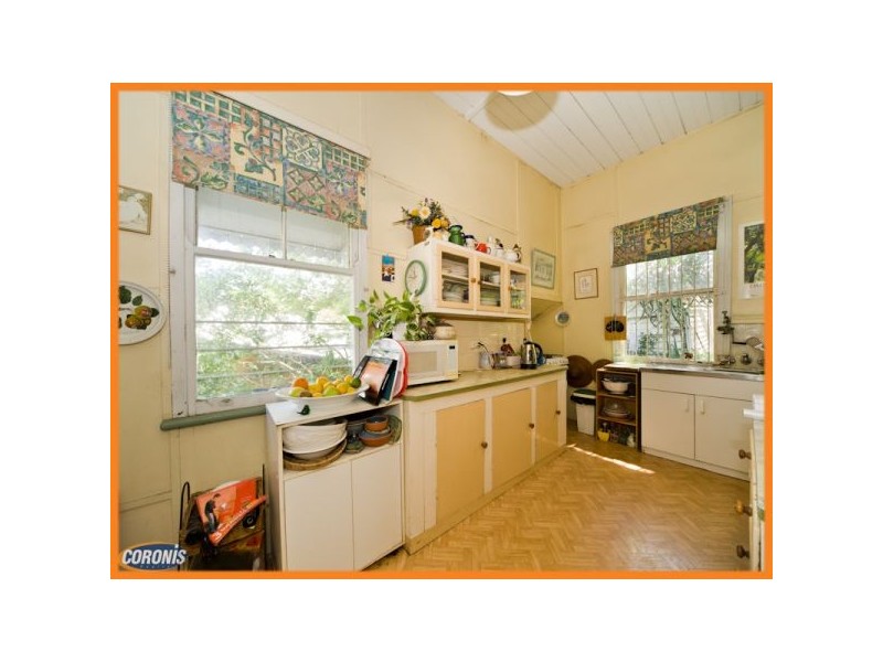 6 Normanby Terrace, Kelvin Grove QLD 4059