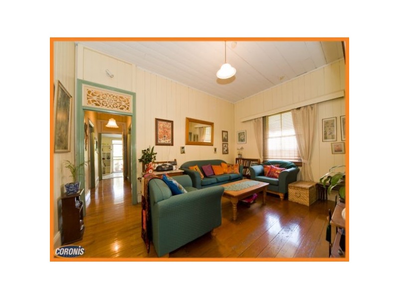 6 Normanby Terrace, Kelvin Grove QLD 4059