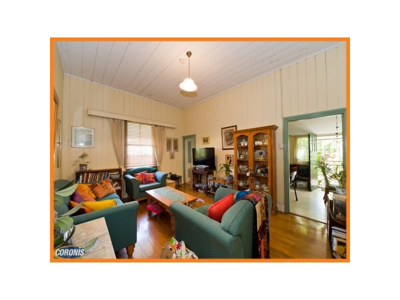 6 Normanby Terrace, Kelvin Grove QLD 4059