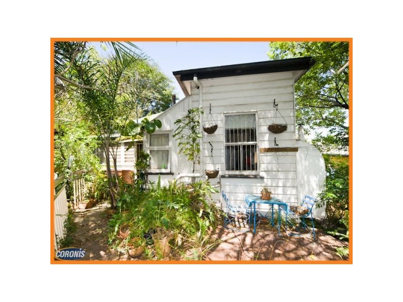 6 Normanby Terrace, Kelvin Grove QLD 4059