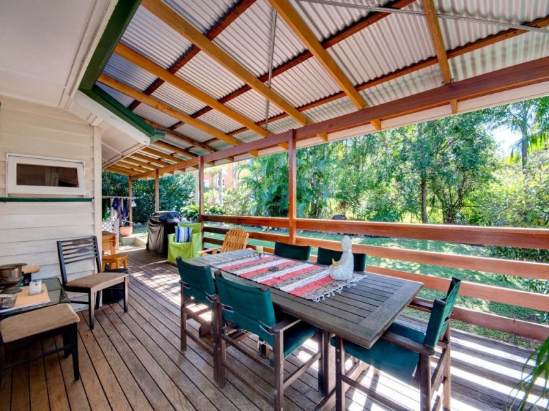 8 Deramore Street, Wavell Heights QLD 4012