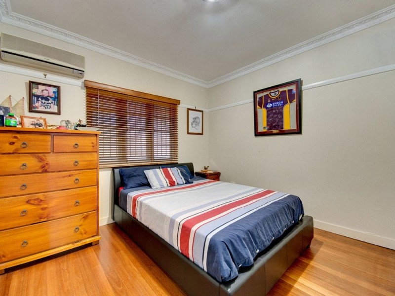 8 Deramore Street, Wavell Heights QLD 4012