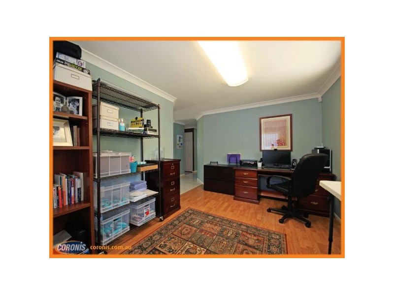 23 Hopkins Street, Petrie QLD 4502