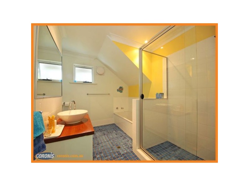 8 Nineteenth Avenue, Brighton QLD 4017