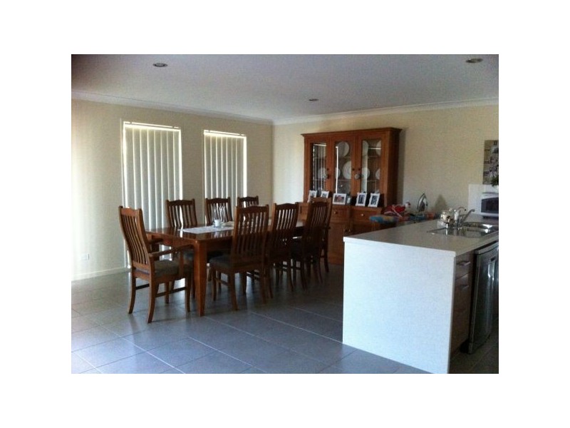 17 Beaumont Drive, Pimpama QLD 4209