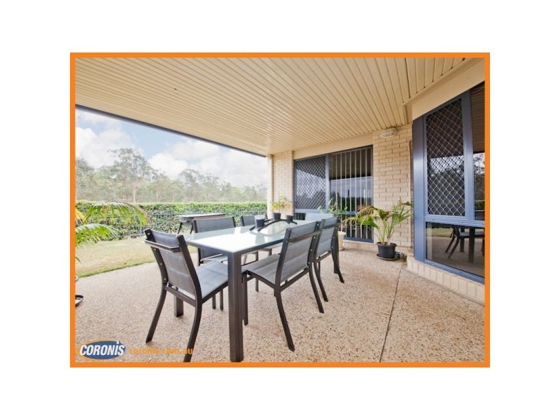 2 Fryer Close, Bellbowrie QLD 4070