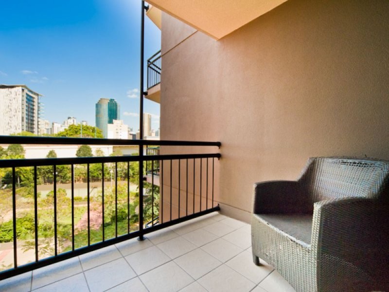 116/15 Goodwin Street, Kangaroo Point QLD 4169