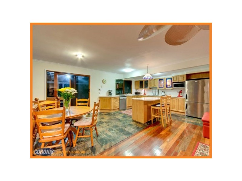 5 Jupiter Court, Eatons Hill QLD 4037