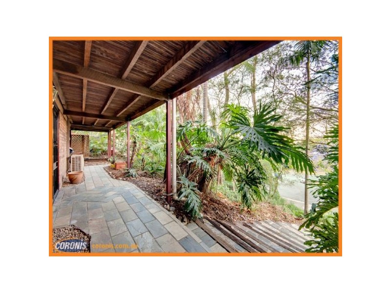 5 Jupiter Court, Eatons Hill QLD 4037