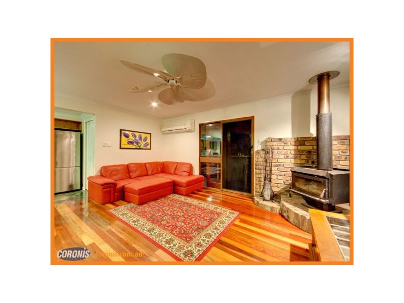 5 Jupiter Court, Eatons Hill QLD 4037